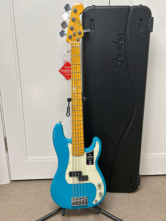 Fender American Professional II Precision Bass V with Maple Fretboard - Miami Blue