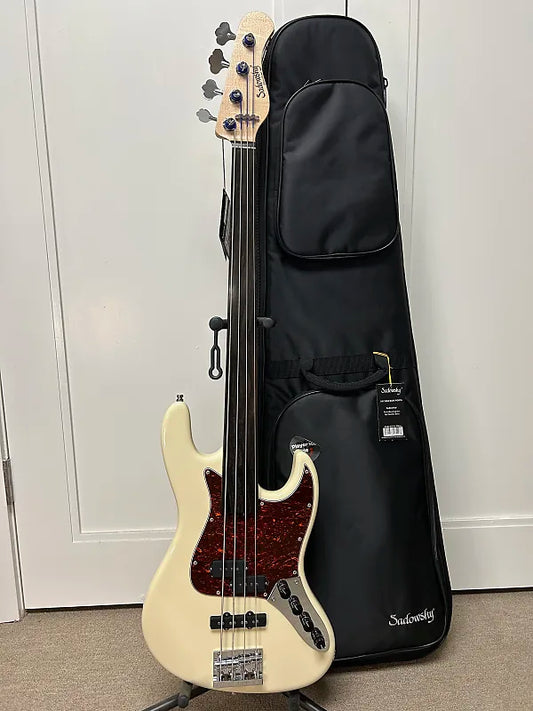 Sadowsky MetroLine 21-Fret Vintage P/J Bass, Red Alder Body, Ebony Fingerboard, 4-String Fretless - Solid Olympic White High Polish