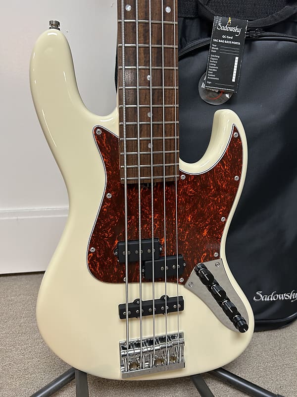 Sadowsky MetroLine 21-Fret Vintage P/J 5-String Bass Red Alder Body - Olympic White