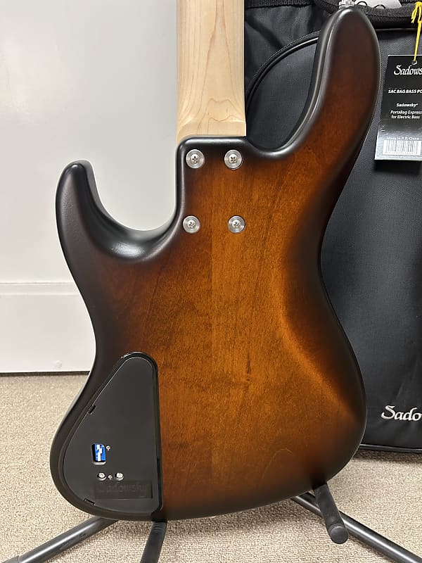 Sadowsky MetroLine 22 Fret Will Lee 4 String Bass w/Red Alder Body -Almond Sunburst Trans Satin