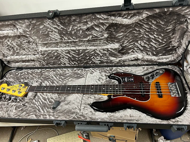 Fender American Professional II Jazz Bass V with Rosewood Fretboard - 3-Color Sunburst