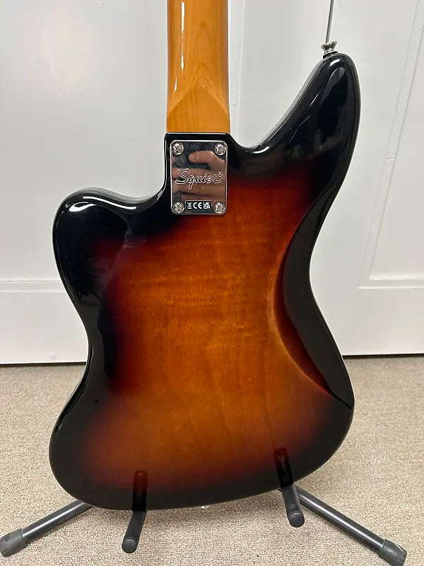 Squier Classic Vibe Jaguar Bass Guitar 3-Color Sunburst