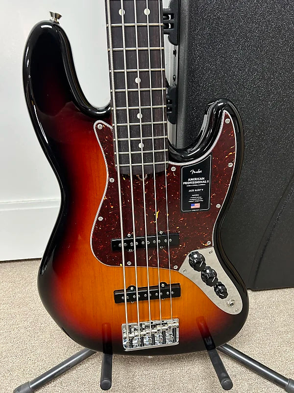 Fender American Professional II Jazz Bass V with Rosewood Fretboard - 3-Color Sunburst